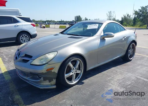 2005 Mercedes-Benz Slk 350 из США, поврежденный, VIN WDBWK56F85F032243